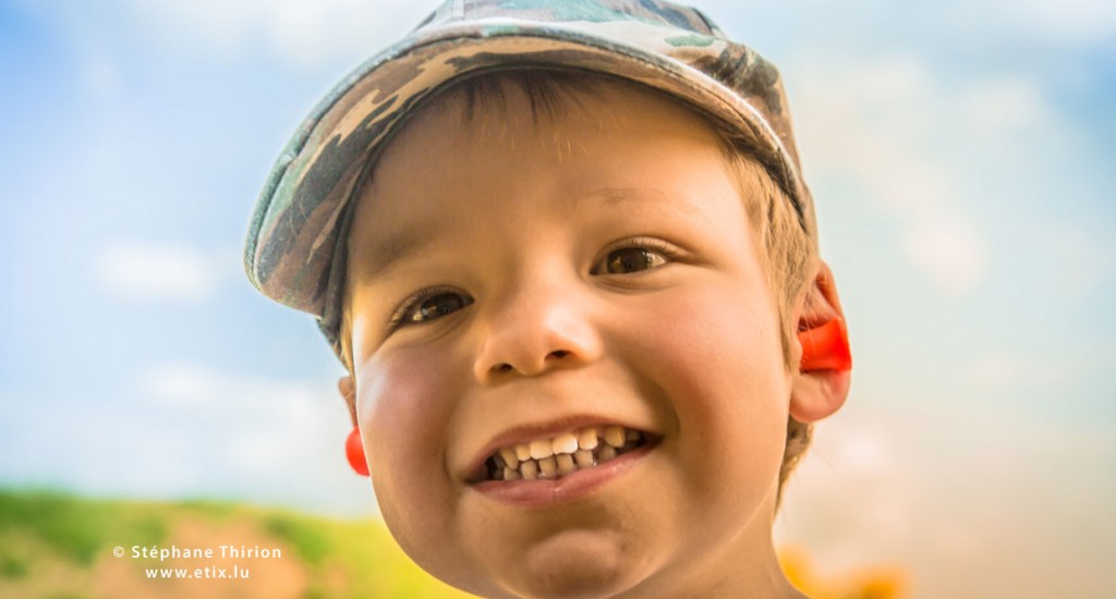 Séance photo enfant - Ného portrait et bouchon par Stéphane Thirion